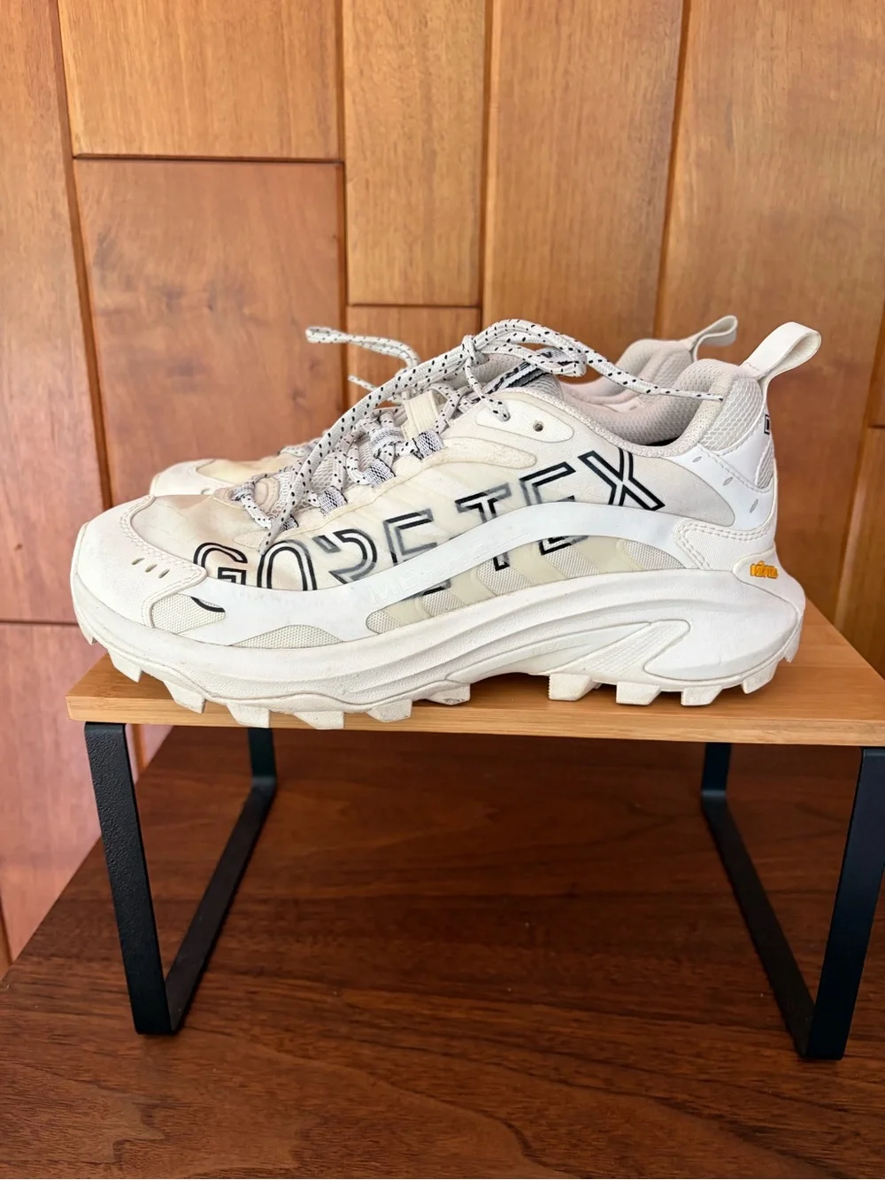 Merrell Gore-Tex Women’s 1TRL Moab Trail Sneakers Sz 7.